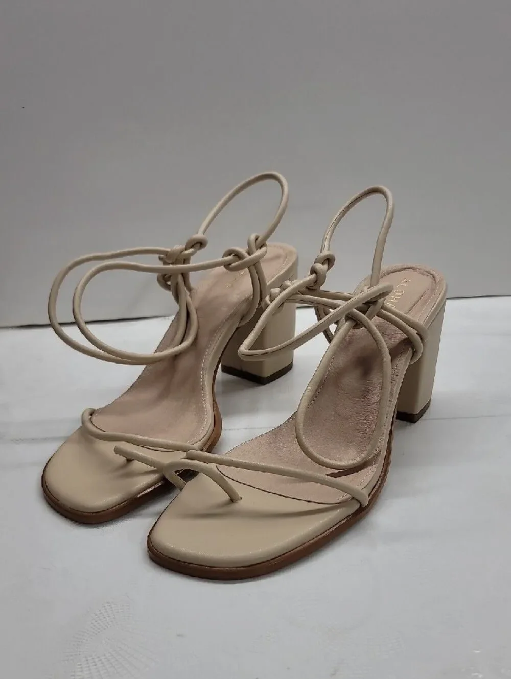 Alohas Grace Wrap Up Black Heel Sandals Size 40